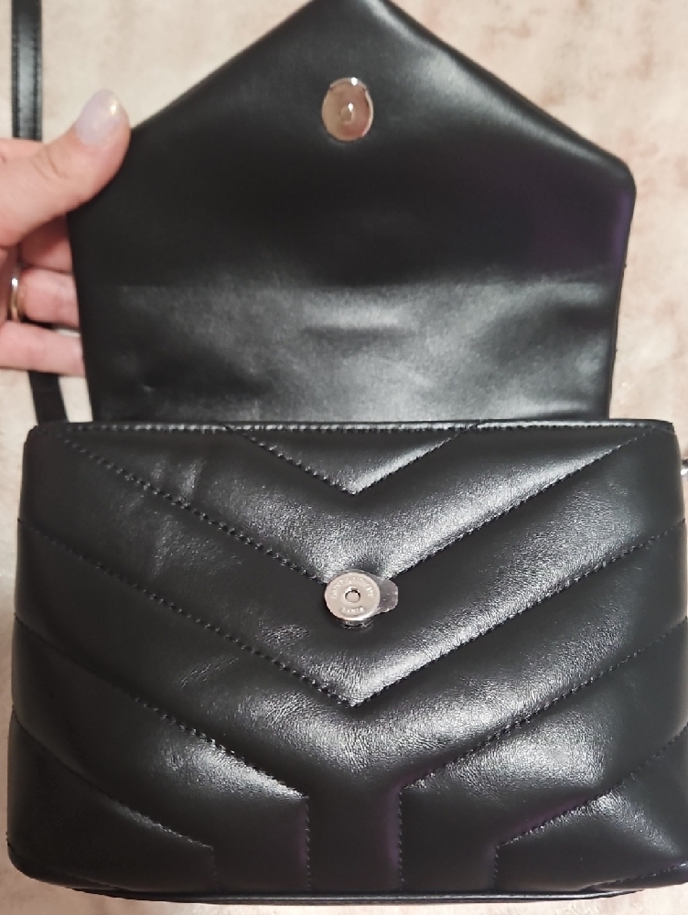 Saint Laurent Toy Loulou crossbody bag, black calfskin w/ silver hardware - Picture 3 of 6